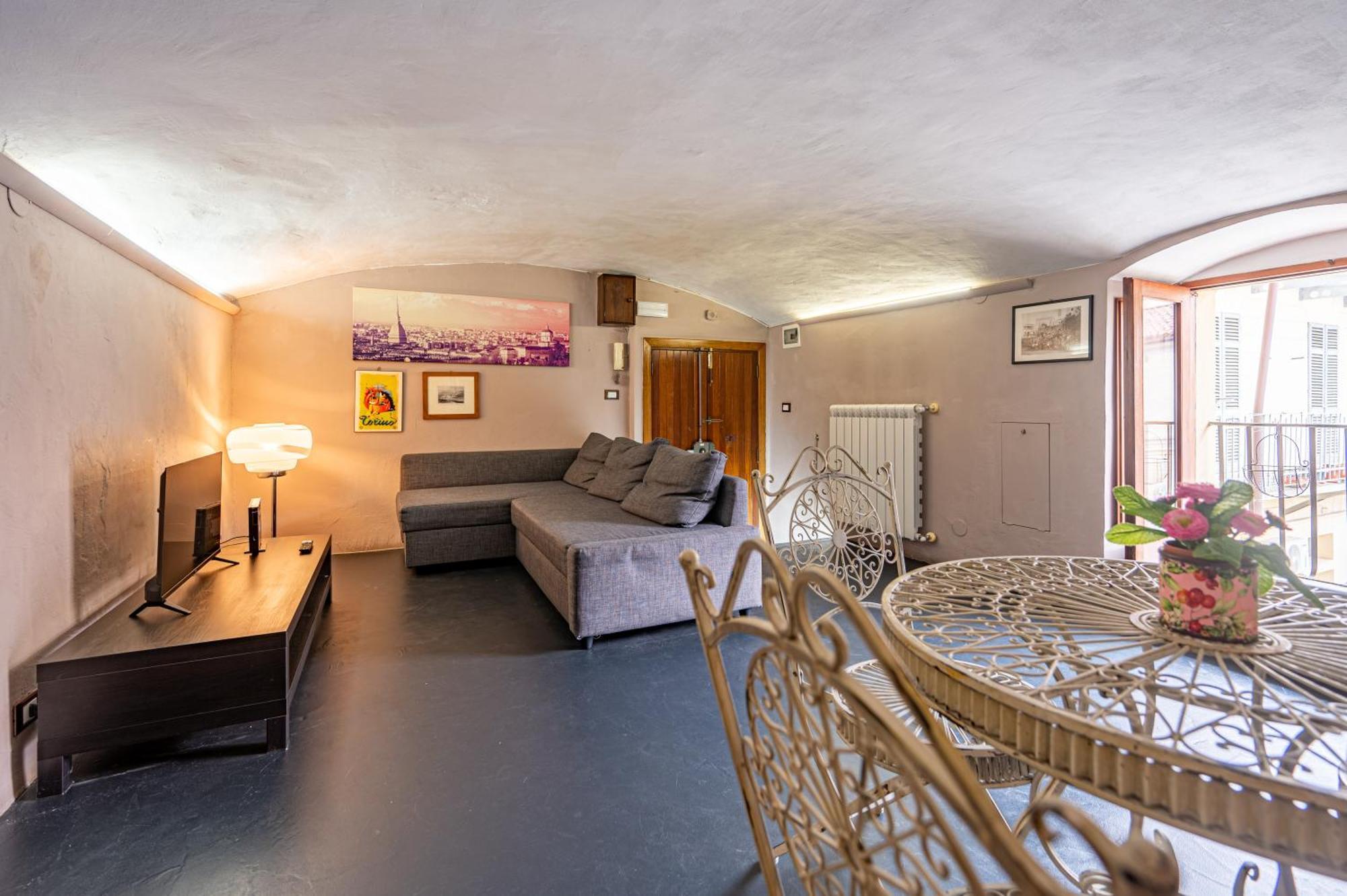 Loft Verga, Cuore E Stile In Centro A Torino Εξωτερικό φωτογραφία