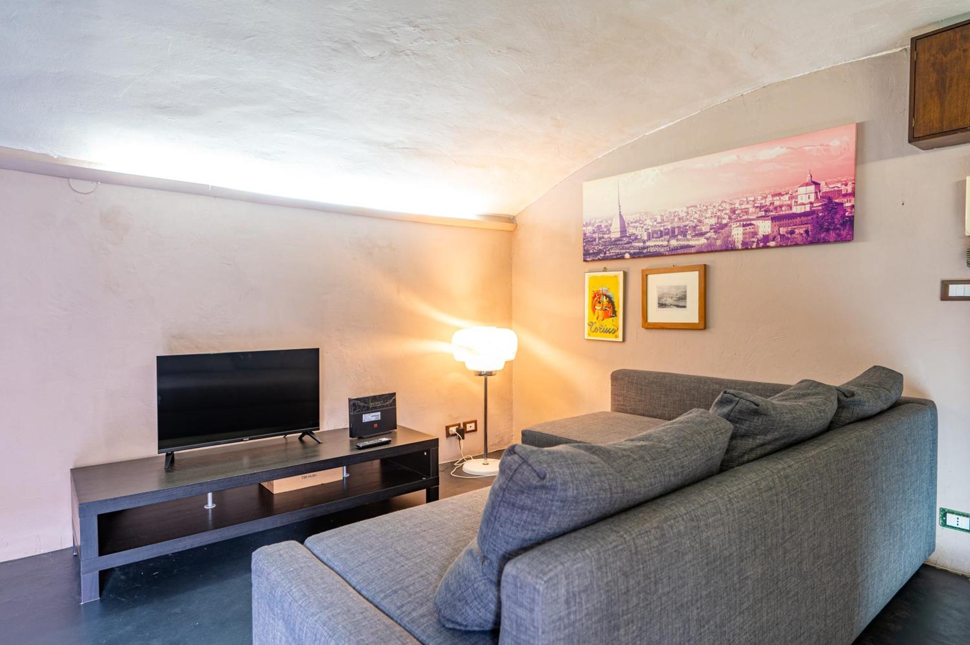 Loft Verga, Cuore E Stile In Centro A Torino Εξωτερικό φωτογραφία